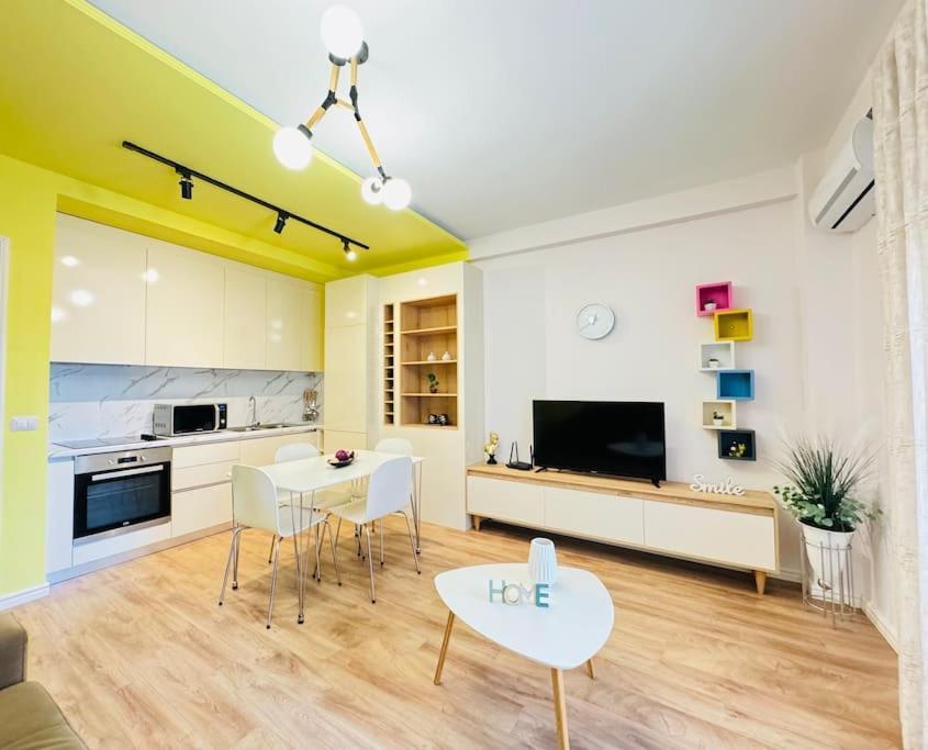 Yellow Apartment Durrës Exteriér fotografie